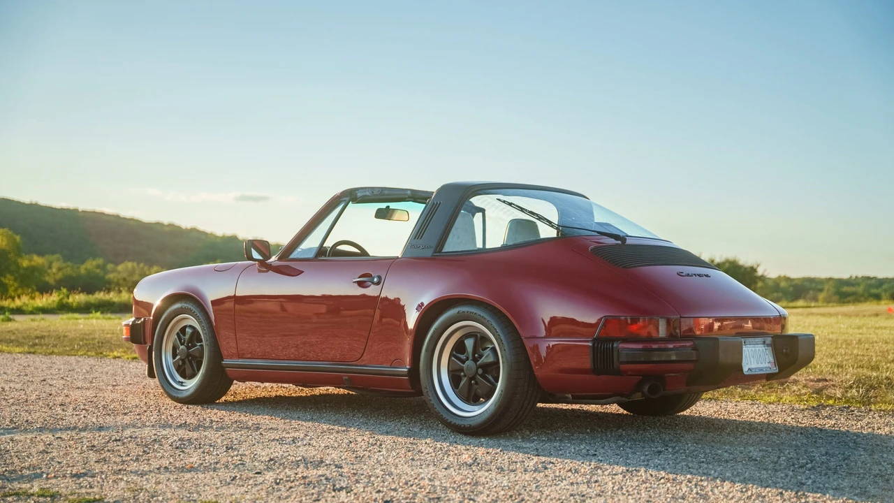 1987 Porsche 911 Carrera 3.2 - Image 18 of 31