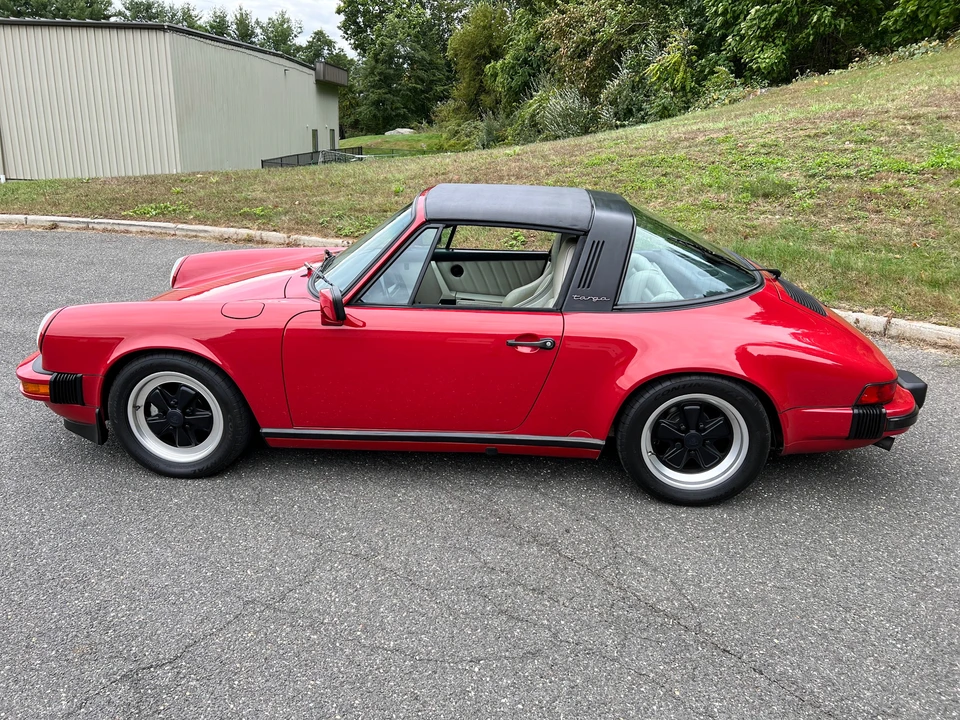 1987 Porsche 911 Carrera 3.2 - Image 13 of 31
