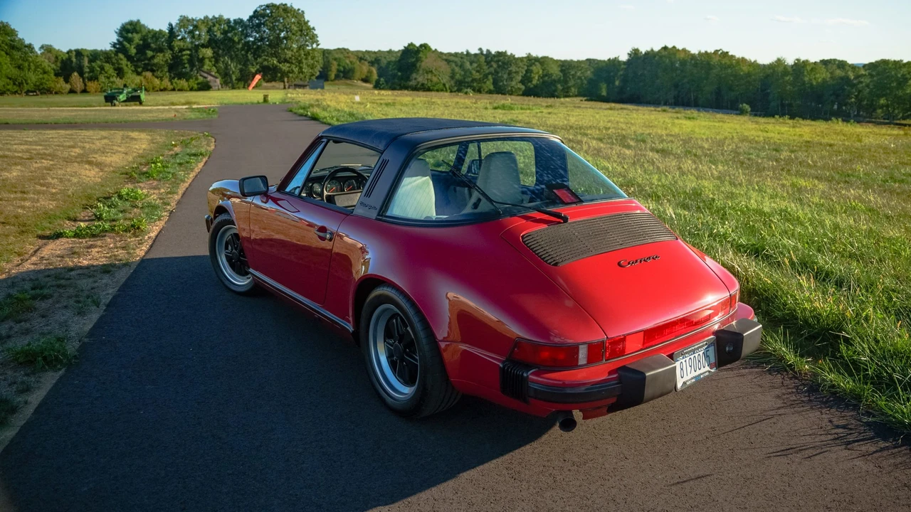 1987 Porsche 911 Carrera 3.2 - Image 24 of 31