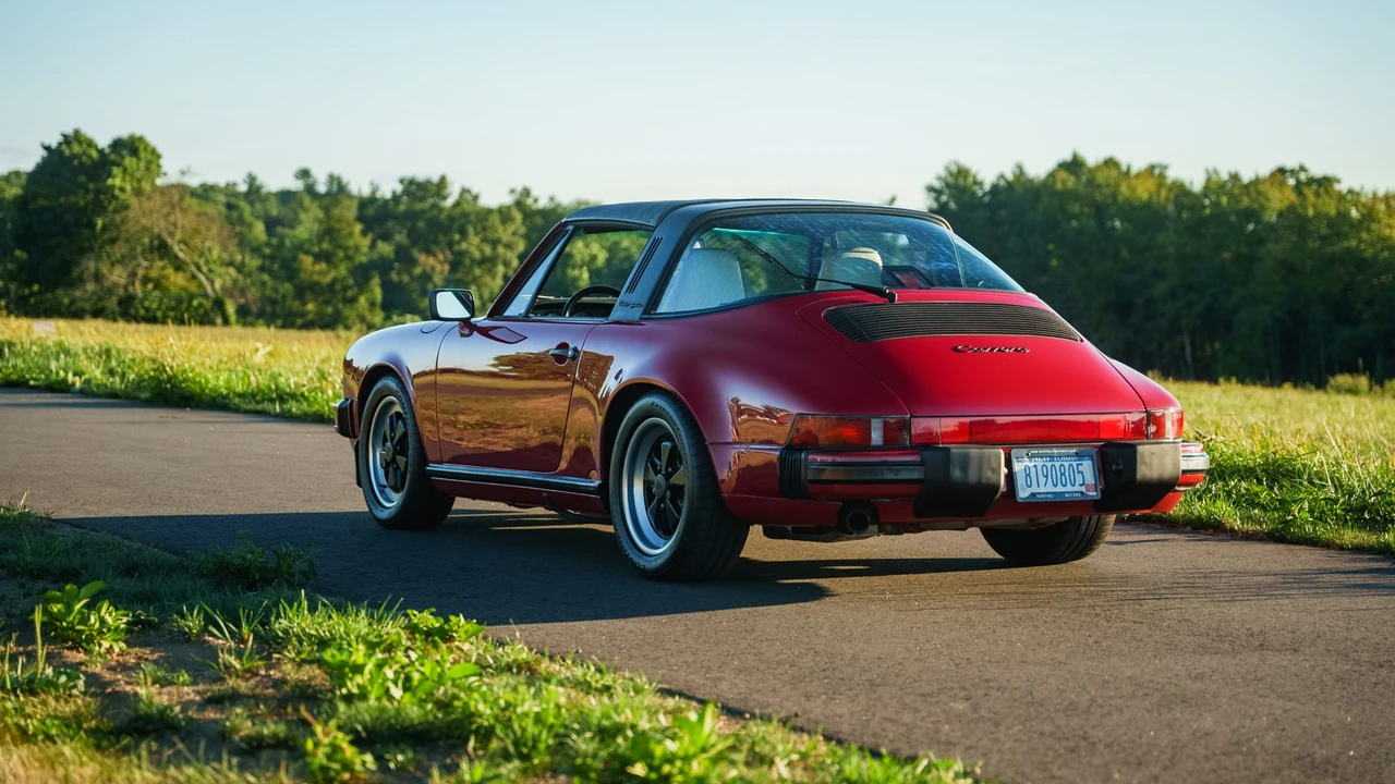 1987 Porsche 911 Carrera 3.2 - Image 21 of 31