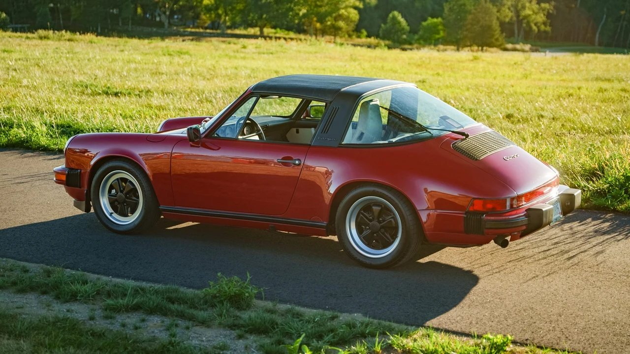1987 Porsche 911 Carrera 3.2 - Image 16 of 31