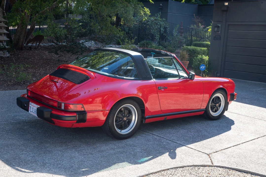 1987 Porsche 911 Carrera 3.2 - Image 12 of 31