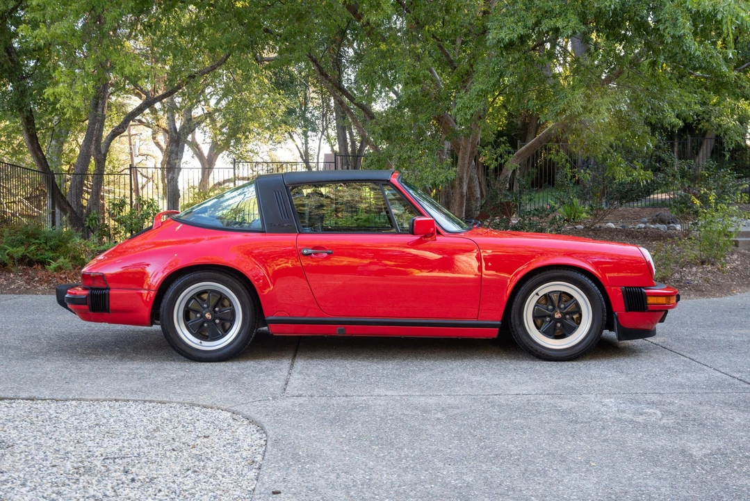 1987 Porsche 911 Carrera 3.2 - Image 13 of 31