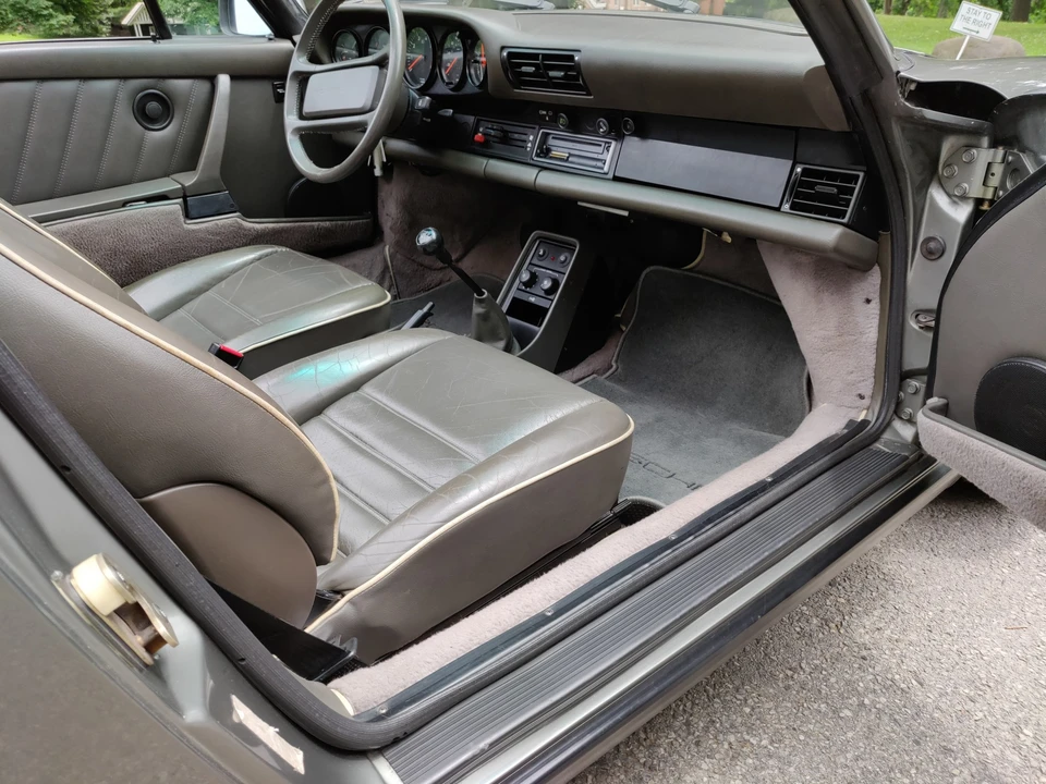 1987 Porsche 911 Carrera 3.2 - Image 21 of 31