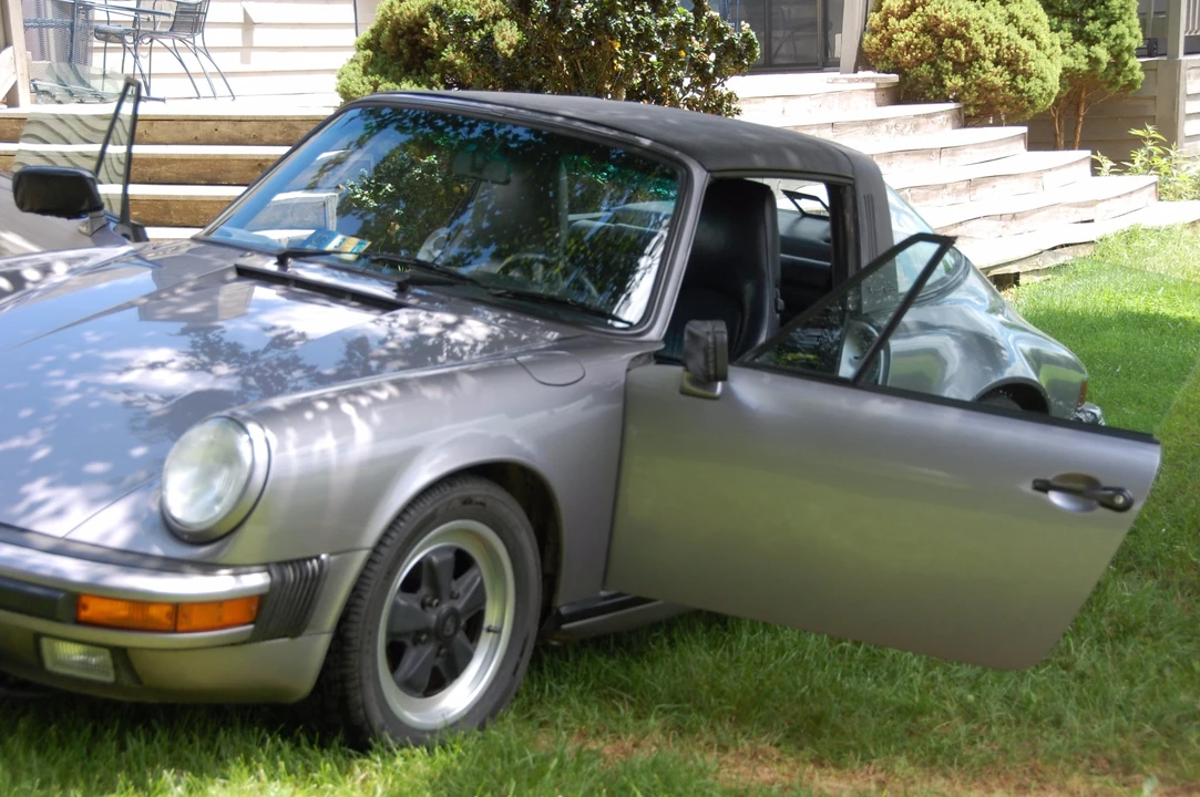 1987 Porsche 911 Carrera 3.2 - Image 27 of 31