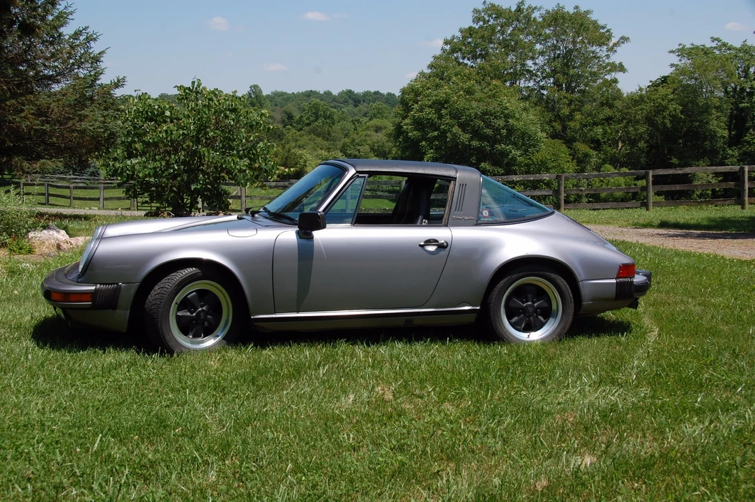 1987 Porsche 911 Carrera 3.2 - Image 3 of 31