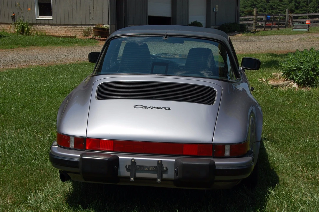 1987 Porsche 911 Carrera 3.2 - Image 11 of 31