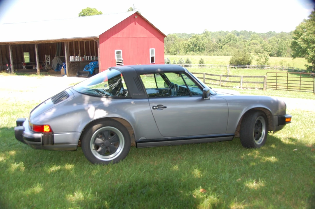 1987 Porsche 911 Carrera 3.2 - Image 14 of 31