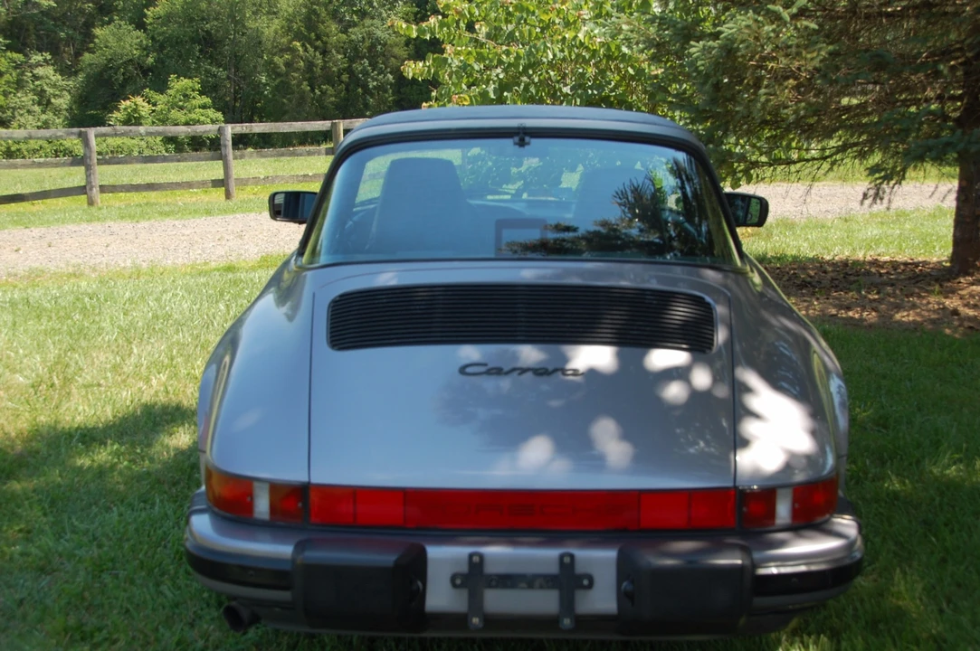 1987 Porsche 911 Carrera 3.2 - Image 10 of 31
