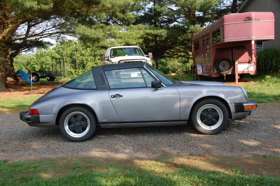 1987 Porsche 911 Carrera 3.2 - Image 17 of 31