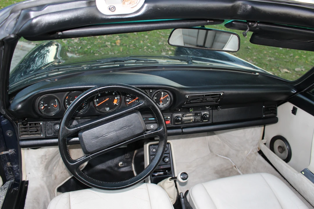 1987 Porsche 911 Carrera 3.2 - Image 25 of 31