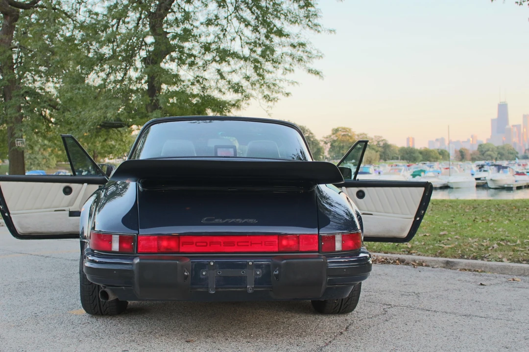 1987 Porsche 911 Carrera 3.2 - Image 16 of 31