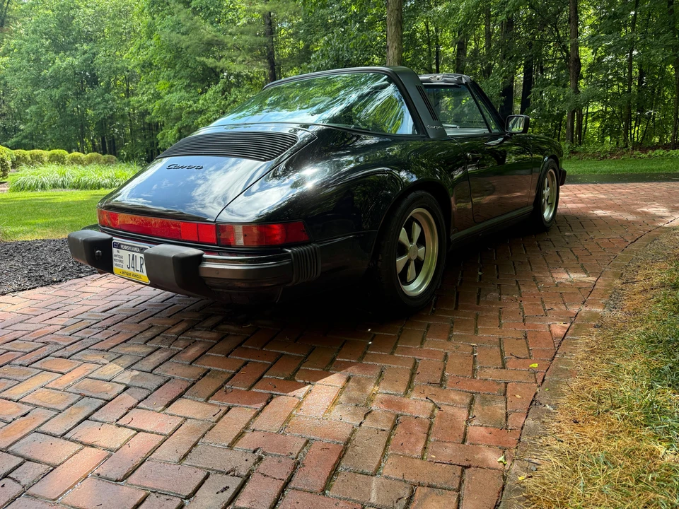 1987 Porsche 911 Carrera 3.2 - Image 9 of 31