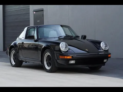 1987 Porsche 911 Carrera Targa