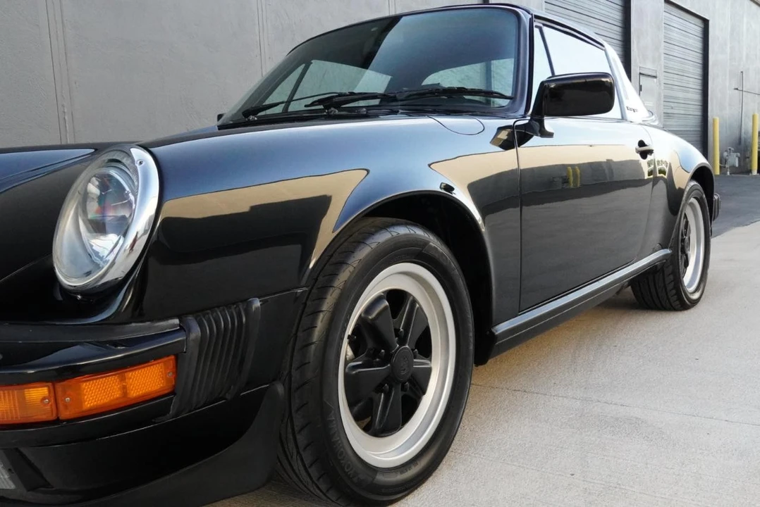 1987 Porsche 911 Carrera 3.2 - Image 30 of 31