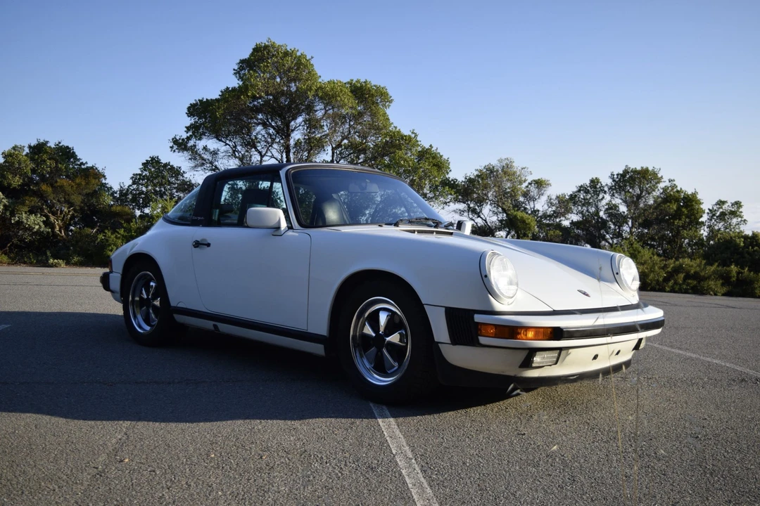 1987 Porsche 911 Carrera 3.2 - Image 6 of 31