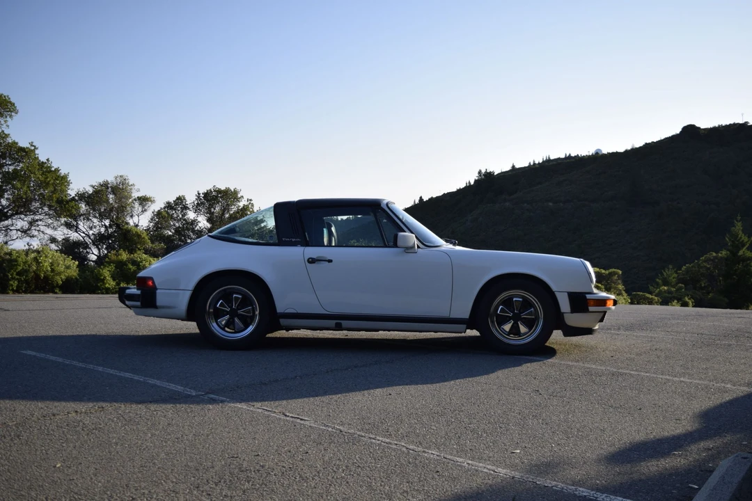 1987 Porsche 911 Carrera 3.2 - Image 7 of 31