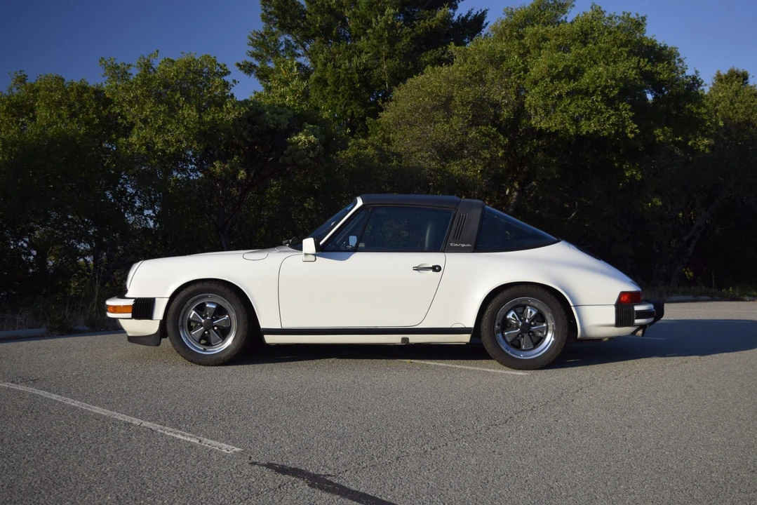 1987 Porsche 911 Carrera 3.2 - Image 11 of 31