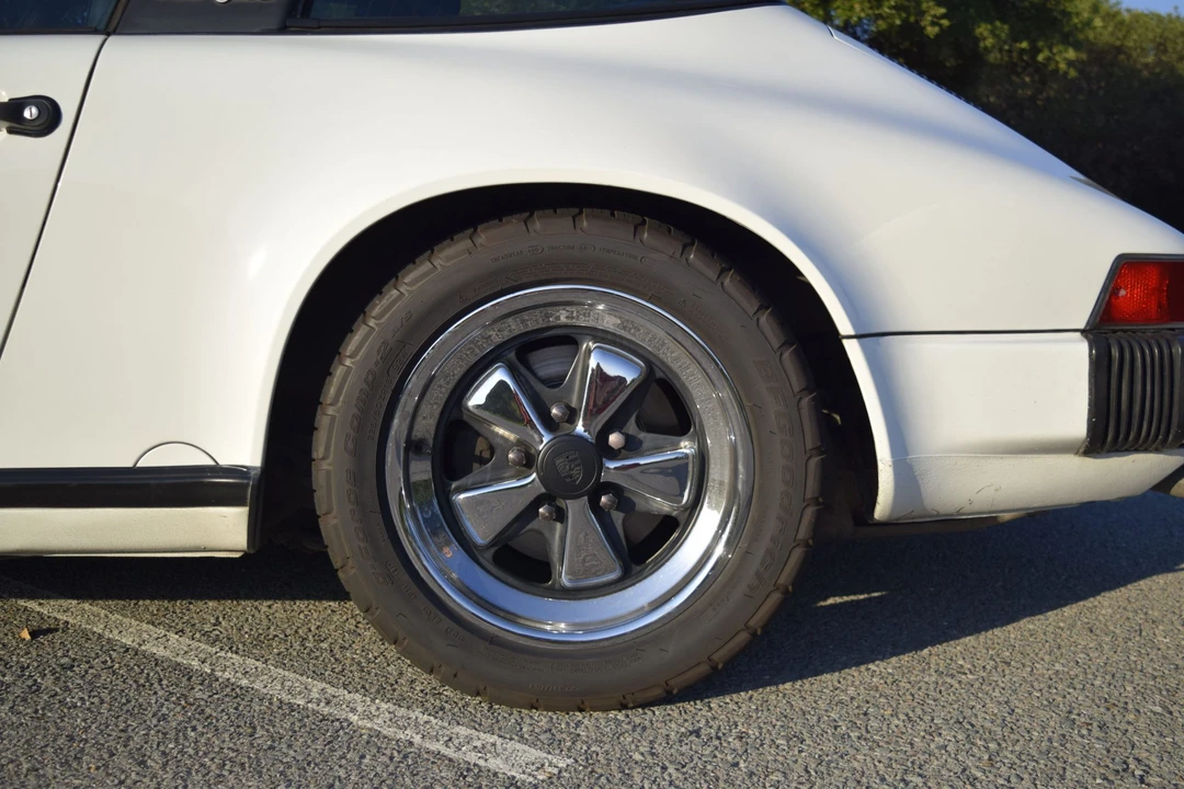 1987 Porsche 911 Carrera 3.2 - Image 17 of 31