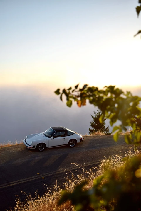 1987 Porsche 911 Carrera 3.2 - Image 2 of 31