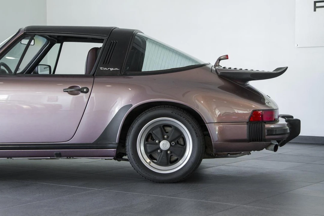 1987 Porsche 911 Carrera 3.2 - Image 8 of 16