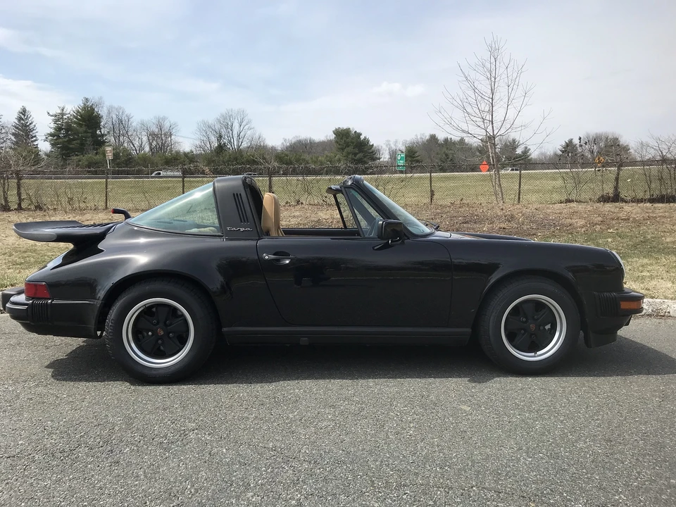 1987 Porsche 911 Carrera 3.2 - Image 9 of 31