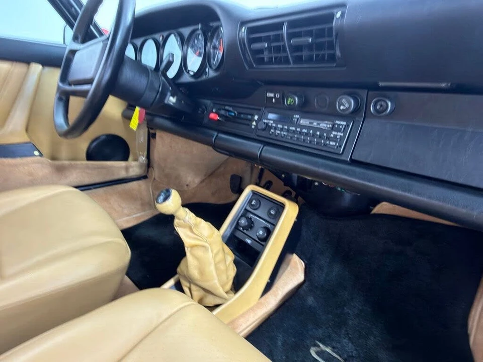 1987 Porsche 911 Carrera 3.2 - Image 26 of 31