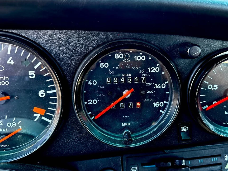 1987 Porsche 911 Carrera 3.2 - Image 26 of 31