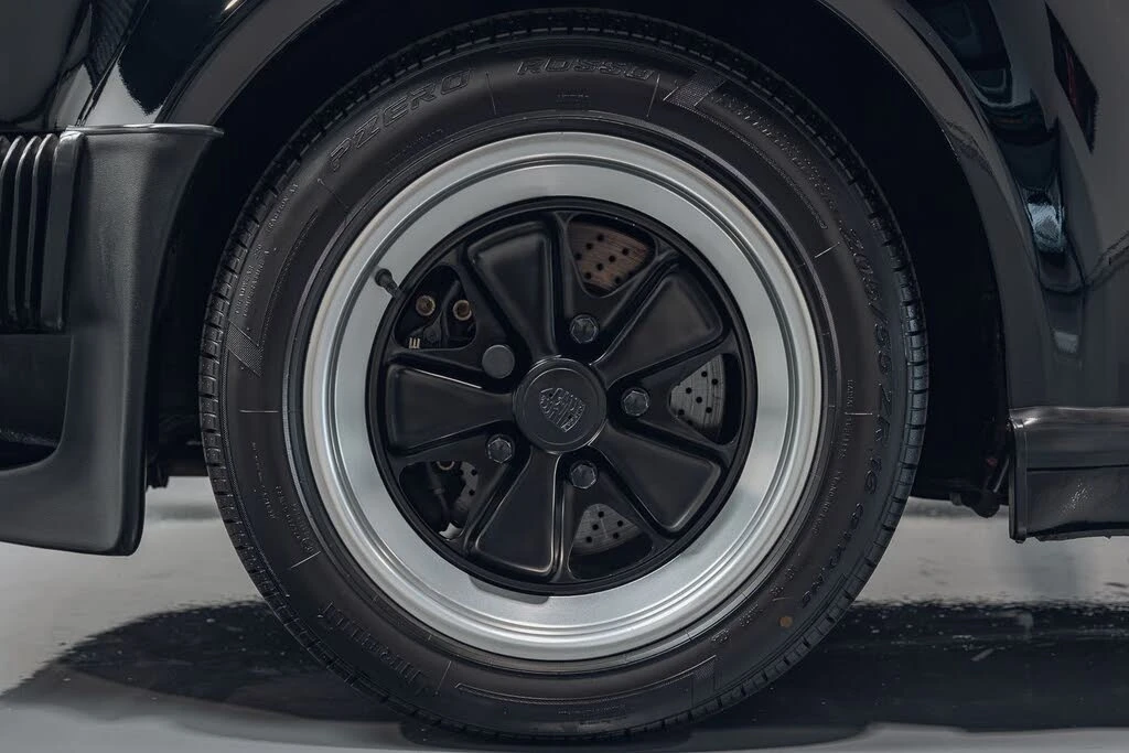 1987 Porsche 911 Carrera 3.2 - Image 24 of 31