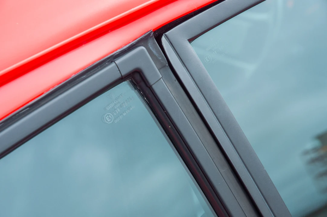 1987 Porsche 911 Carrera 3.2 - Image 26 of 31