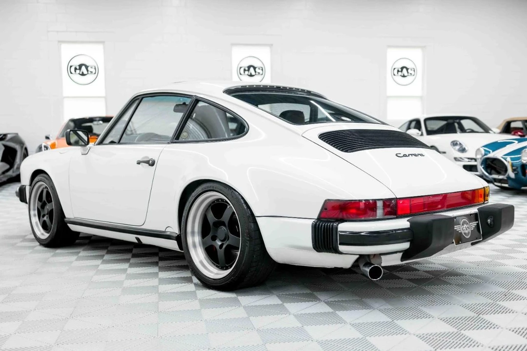 1987 Porsche 911 Carrera 3.2 - Image 9 of 31