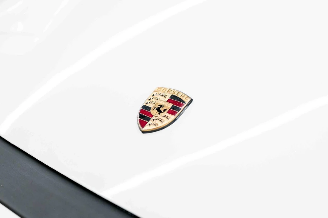1987 Porsche 911 Carrera 3.2 - Image 13 of 31