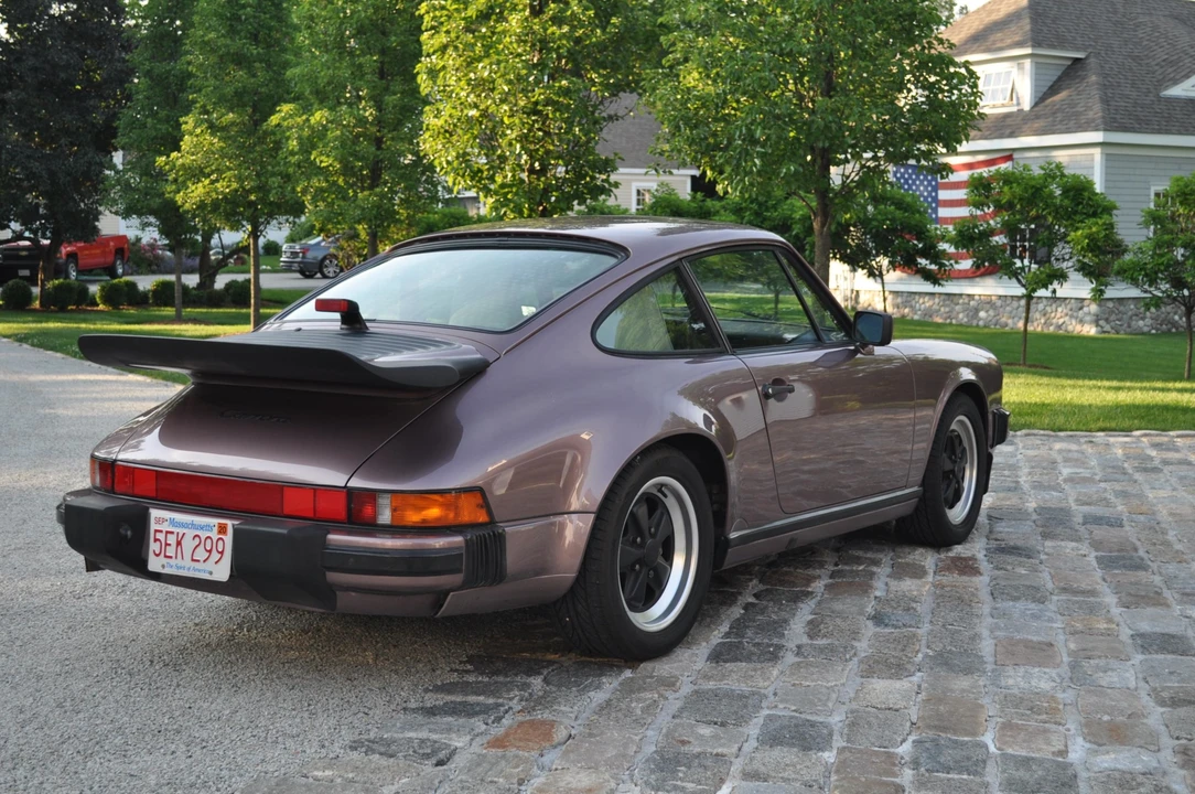 1987 Porsche 911 Carrera 3.2 - Image 25 of 31