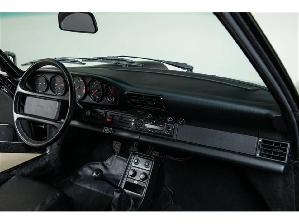 1987 Porsche 911 Carrera 3.2 - Image 25 of 31