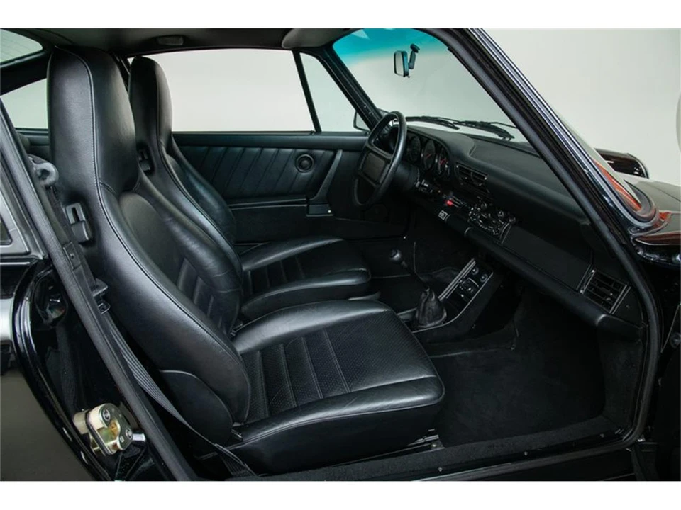 1987 Porsche 911 Carrera 3.2 - Image 24 of 31