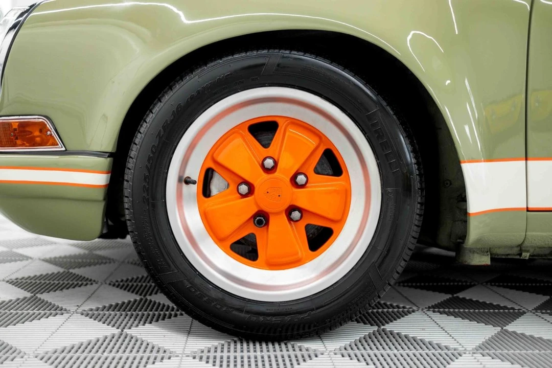1987 Porsche 911 Carrera 3.2 - Image 29 of 31