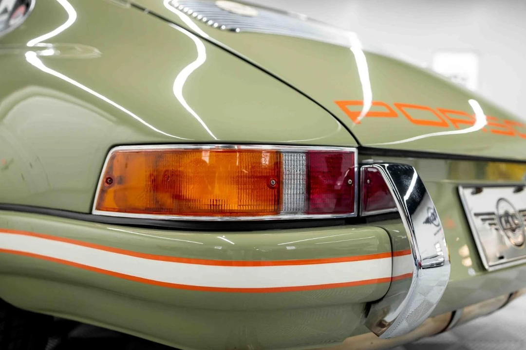 1987 Porsche 911 Carrera 3.2 - Image 25 of 31