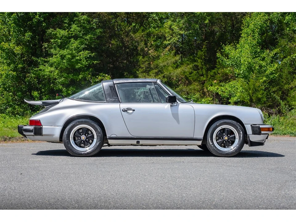 1987 Porsche 911 Carrera 3.2 - Image 7 of 31