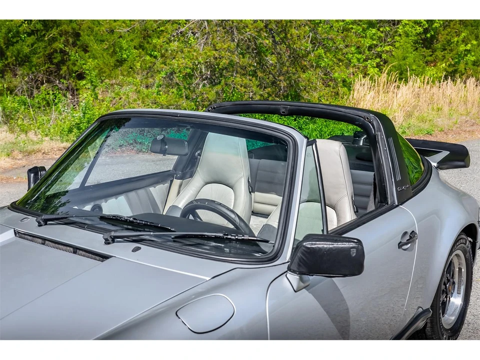 1987 Porsche 911 Carrera 3.2 - Image 10 of 31