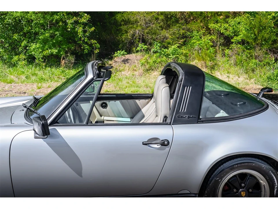 1987 Porsche 911 Carrera 3.2 - Image 11 of 31