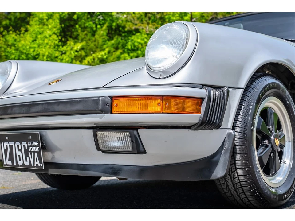 1987 Porsche 911 Carrera 3.2 - Image 16 of 31