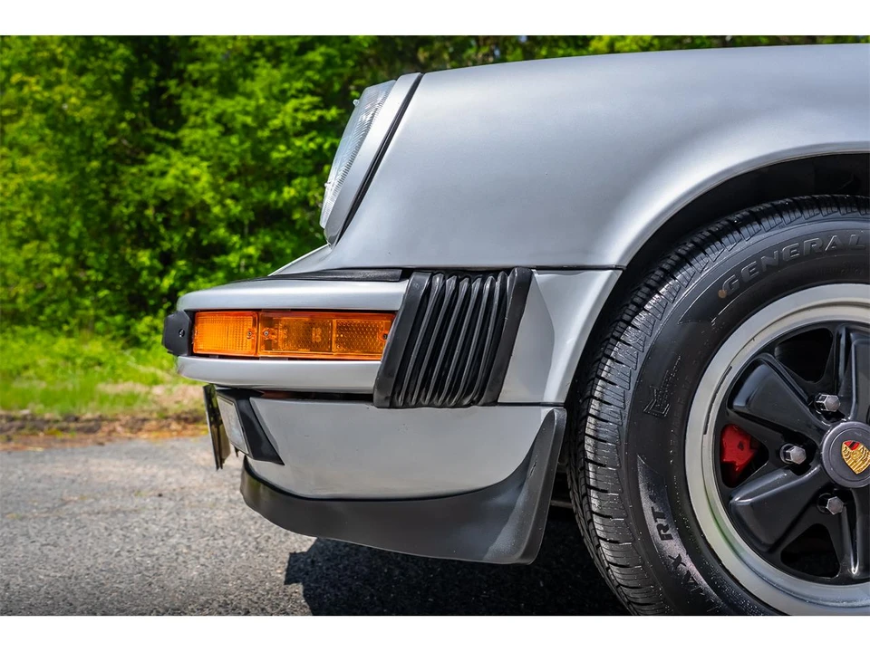 1987 Porsche 911 Carrera 3.2 - Image 17 of 31