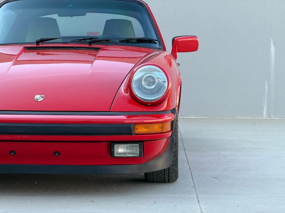 1987 Porsche 911 Carrera 3.2 - Image 24 of 31