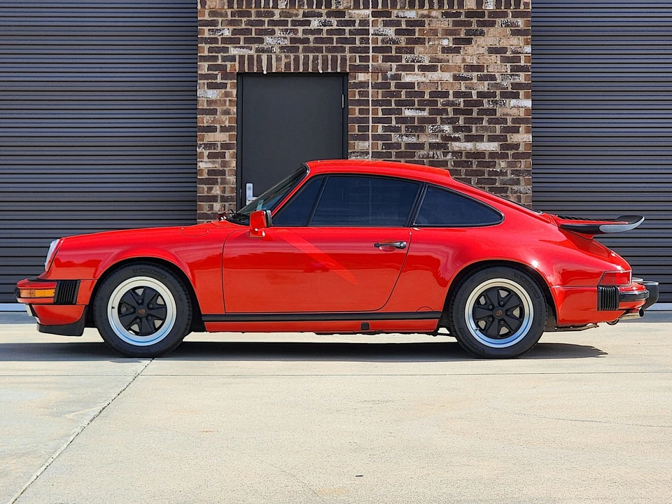 1987 Porsche 911 Carrera 3.2 - Image 2 of 21
