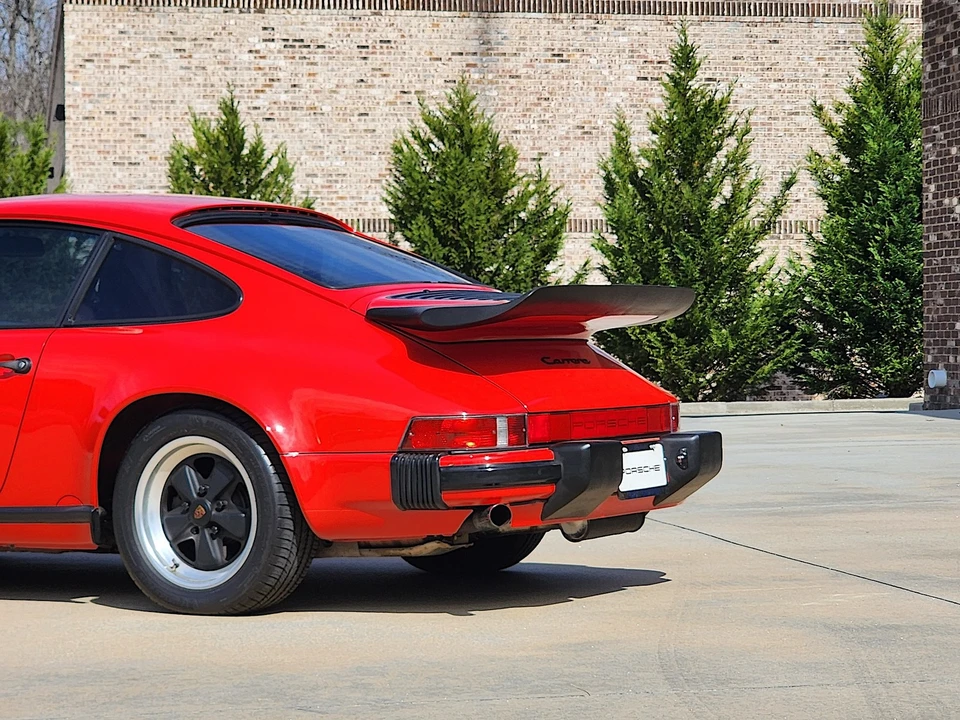 1987 Porsche 911 Carrera 3.2 - Image 11 of 21