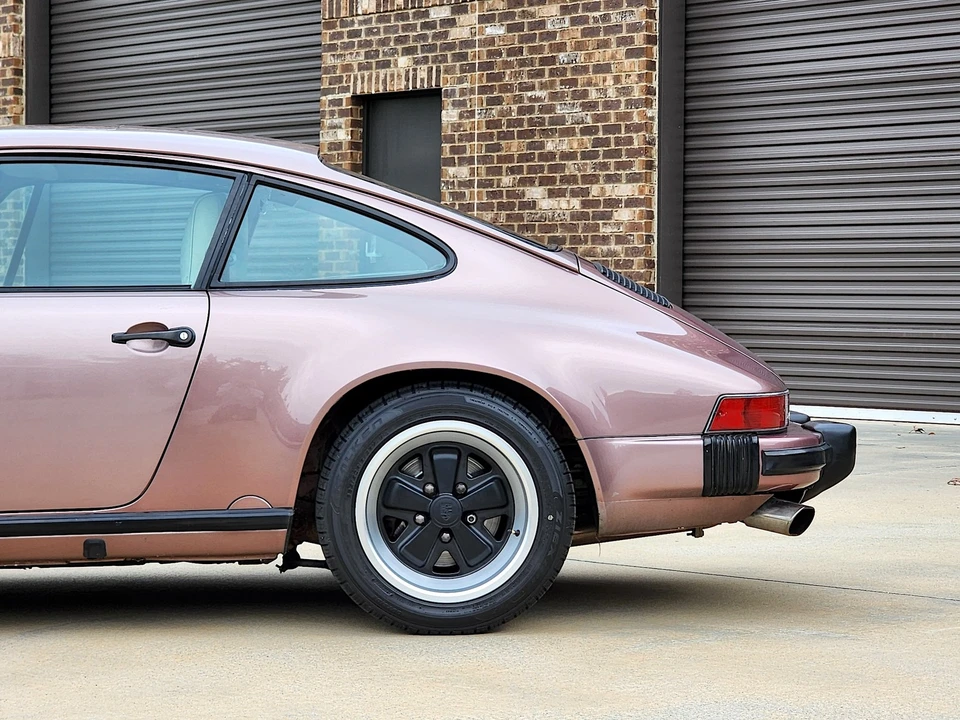 1987 Porsche 911 Carrera 3.2 - Image 10 of 21