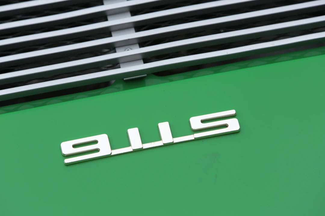 1987 Porsche 911 Carrera 3.2 - Image 16 of 20