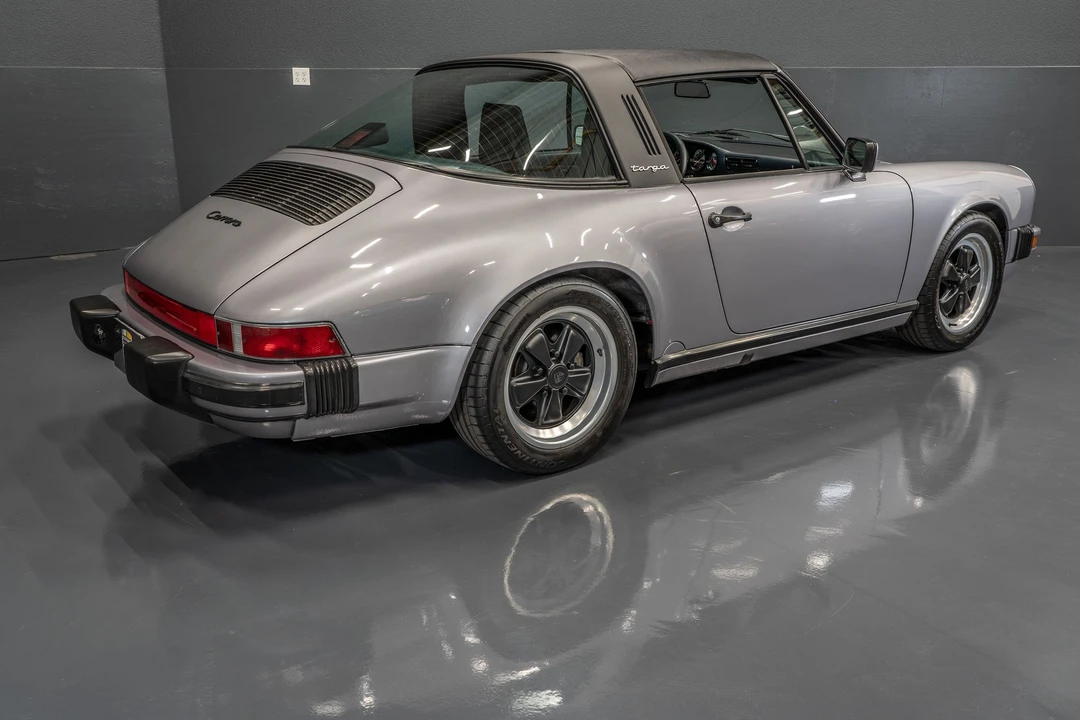 1987 Porsche 911 Carrera 3.2 - Image 9 of 28