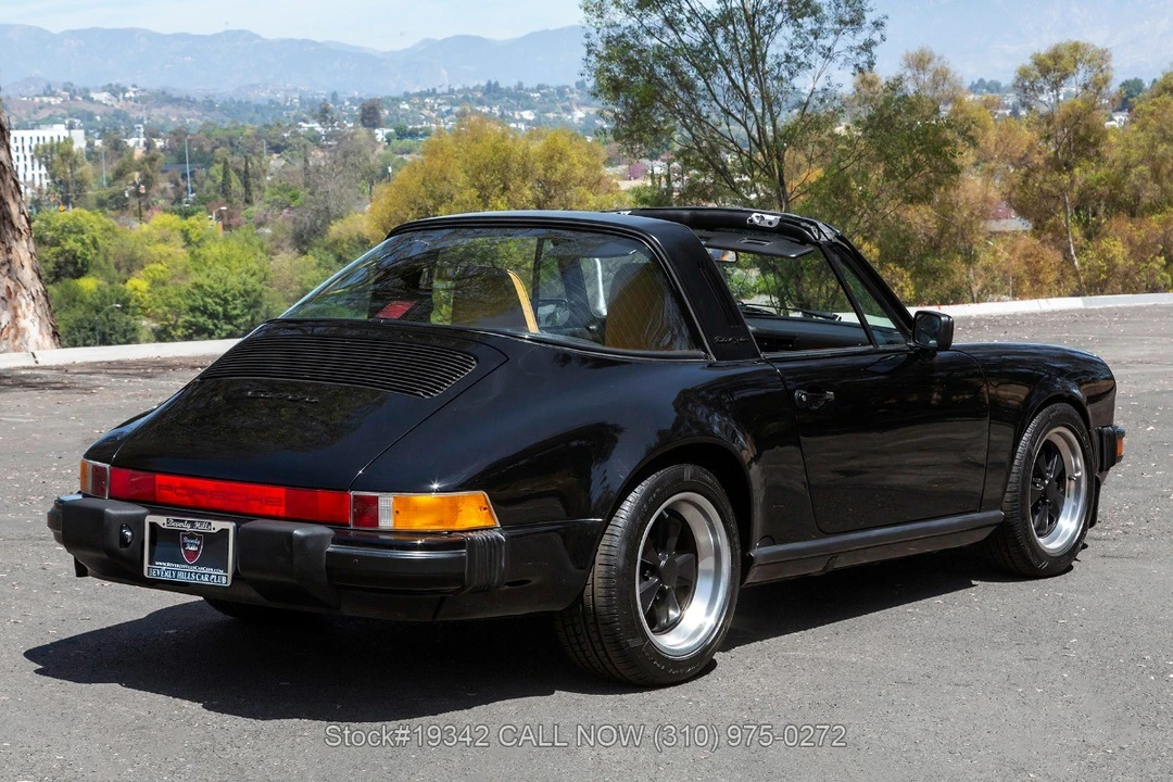 1987 Porsche 911 Carrera 3.2 - Image 6 of 31