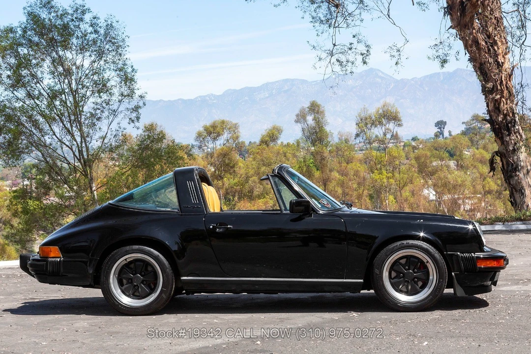 1987 Porsche 911 Carrera 3.2 - Image 4 of 31